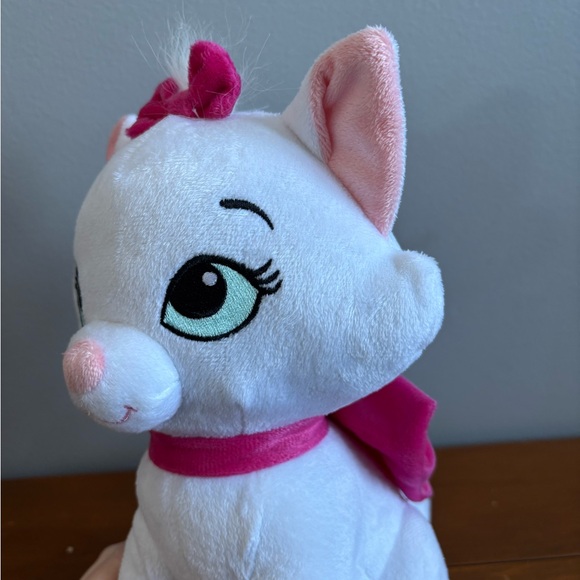 Disney’s Aristocats - Marie - White and Pink Cat Plush 🐱 - Picture 9 of 9